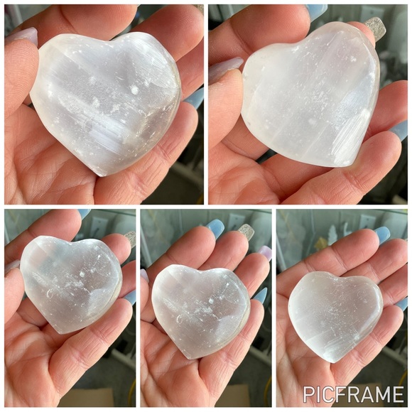 Selenite heart - Picture 1 of 1